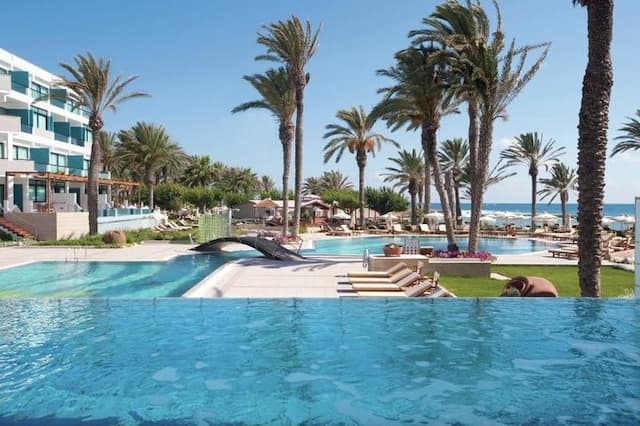 Dovolená